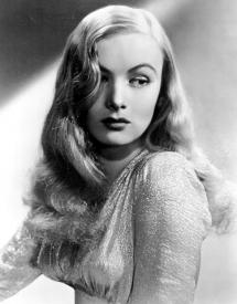  Veronica Lake in a sultry mood]