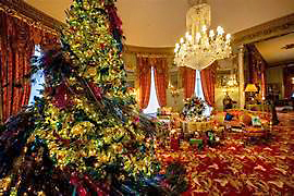 Regency Christmas dining room lightened.jpg